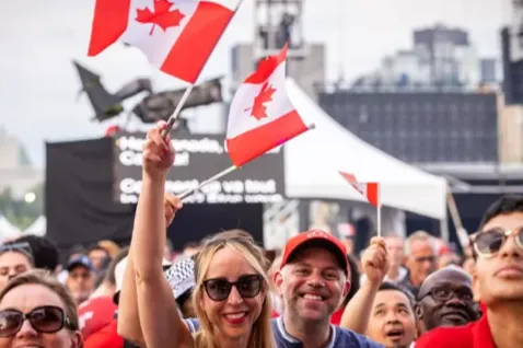 情人节VS母亲节：加拿大节日礼品跨境采购偏好对比与定价策略