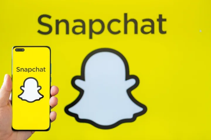 利用Snapchat特色功能（如滤镜、AR）提升广告效果