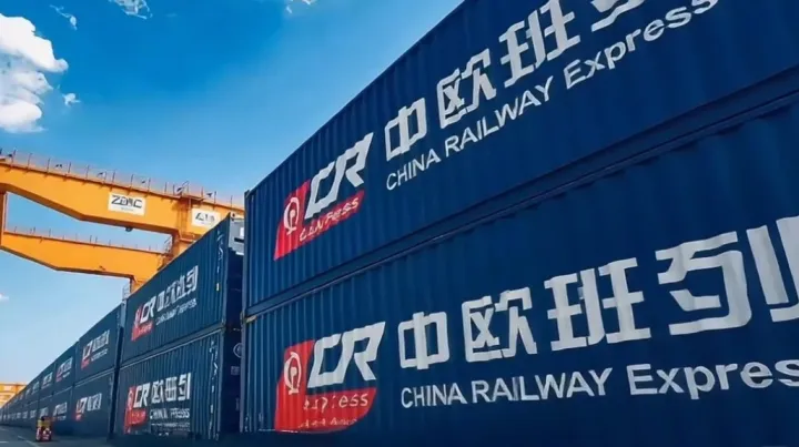 郑州中欧班列货代｜机械设备大件出口，杜伊斯堡 / 布达佩斯 / 巴库 