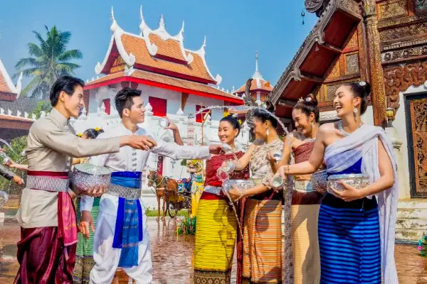 泰国节假日新消费：跨境电商把握“银发经济”与“她经济”的节日需求