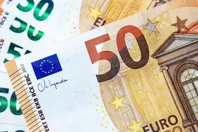 10美元兑欧元汇率是多少？