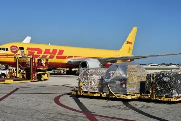 TEMU合作仓已支持平台物流;DHL一物流中心被收购;国务院总理考察圆通东方天地港
