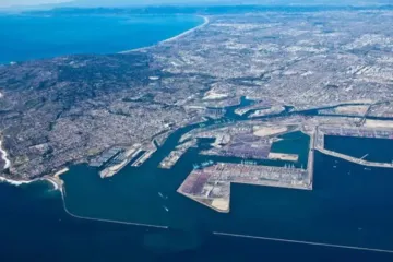 航空货运枢纽机场爆发增长，是真风口，还是一场伪繁荣泡沫？