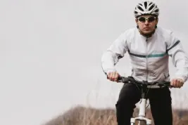 自行车服选购指南：从基础款到专业级，装备特点全掌握