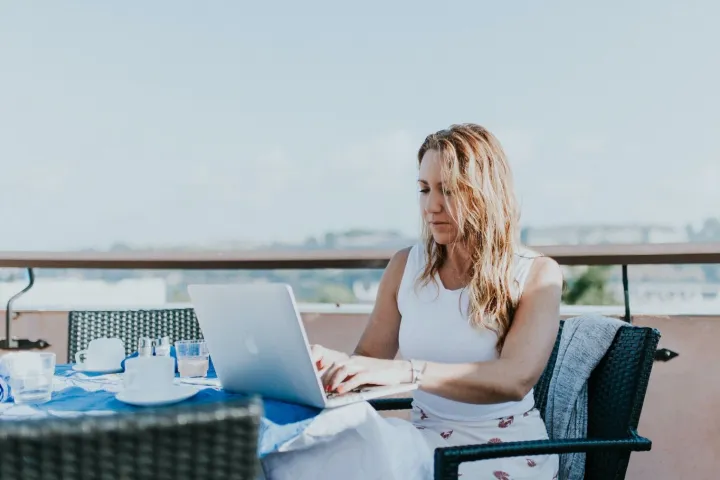 搭建多语言网站的公司有哪些？价格与服务深度对比