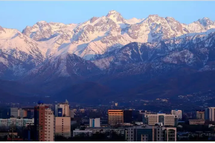 百万华人涌入，变革中的斯坦国