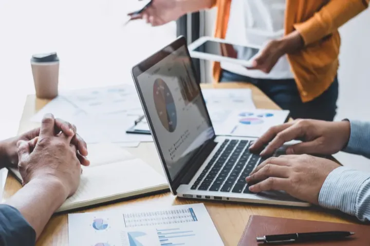 帮助企业吸引潜在客户