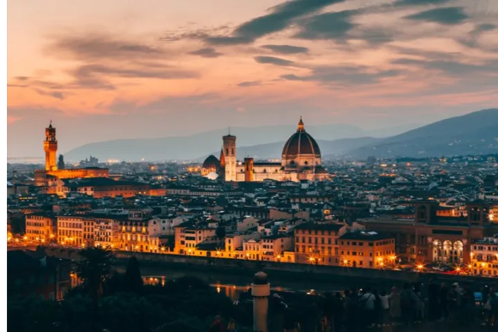 谋发展扩版图，TikTok在美定下新目标，走出自己的全球化“花路”