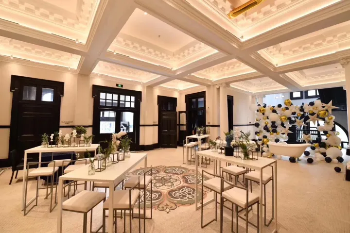 展会必备｜上海活动家具租赁，桌椅沙发一站配齐的靠谱公司