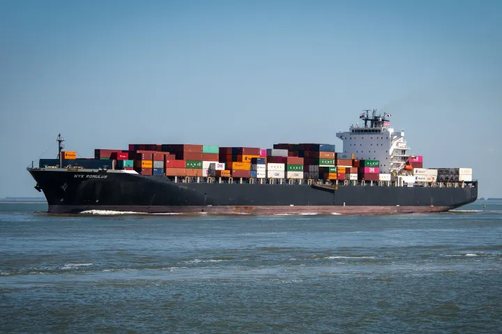 9月船司涨价潮来袭！涉及多条航线，卖家如何应对？