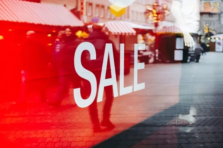 告别“地板价”：中国新消费的海外溢价战争