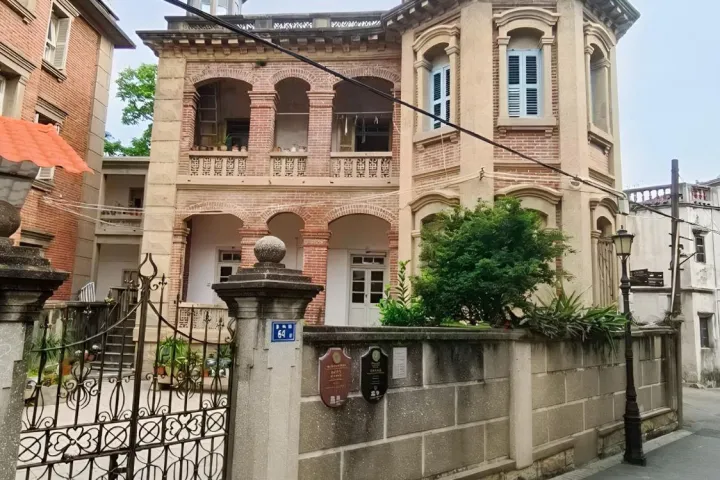 多孩家庭厦门旅游多少钱，高性价比出行搭配实用解析