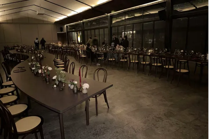 甲方亲测推荐！这5家高端桌椅租赁公司稳居榜首