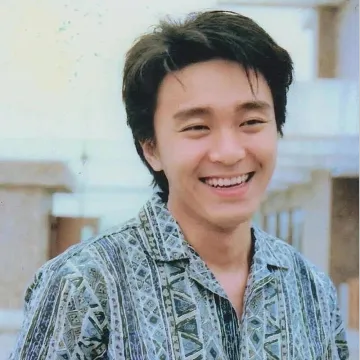 跨境村口大妈