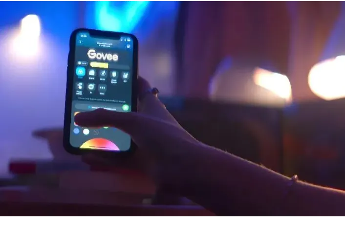 安克高管辭職賣燈帶，年入40億搶下80國中產(chǎn)