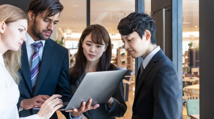 2025年CE认证机构选择保姆级教程：核心标准、选择策略与机构对比