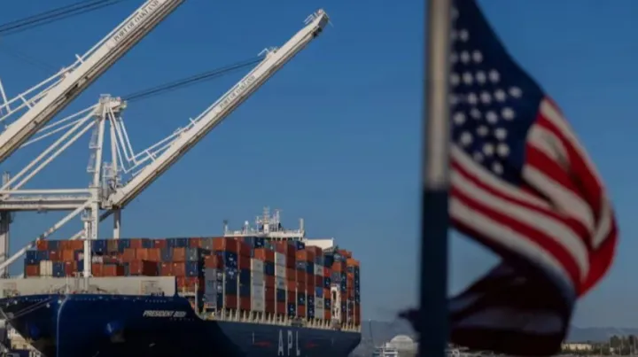 多国暂停美国发货！美国关税新政逼反全球，8月29日之后如何缴税？