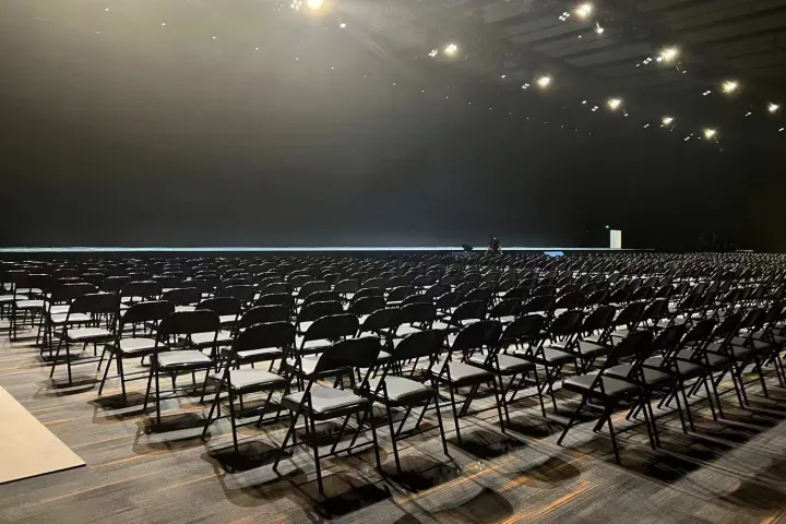 上海展会活动桌椅租赁推荐公司！展馆落地实测不踩坑