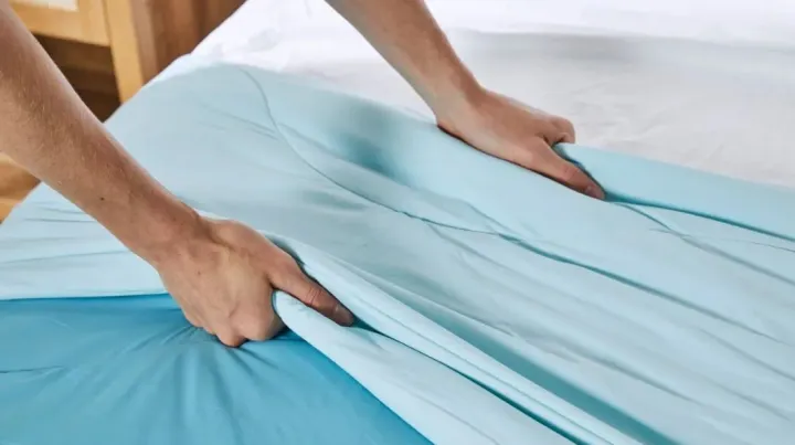 18个月狂揽3000万美元，“轻奢凉感被”风靡加州新贵圈！