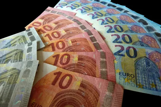 1欧元兑美元汇率是多少？