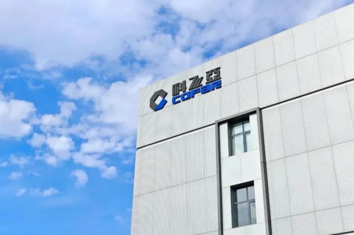 2年从传统工厂跃升跨境龙头，40年家具老厂的出海生意经