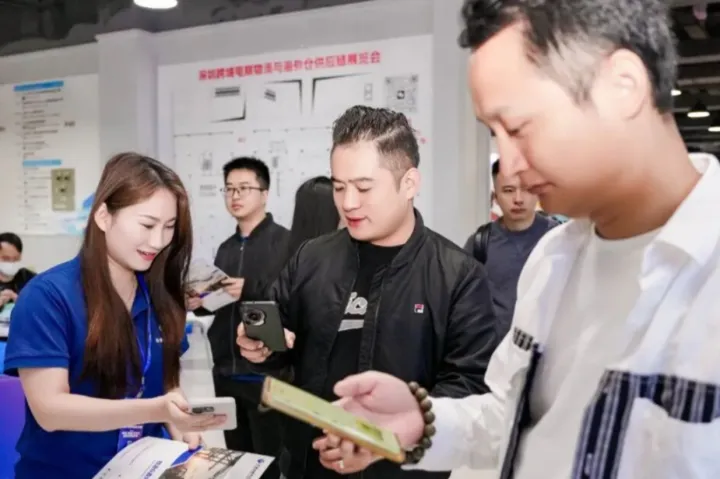 钱海众鑫供应链携eMAG亮相2025深圳国际物流与海外仓供应链展览会