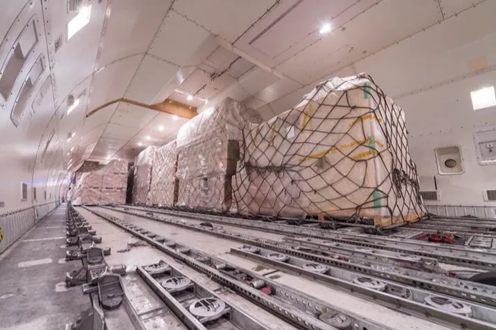 UPS扩大其航空网络；一深圳跨境大卖上市；DHL 5亿欧元加码海外布局