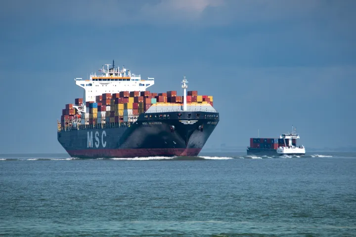 3月海运价格涨疯了！船公司集体“抢钱”，跨境卖家怎么办？