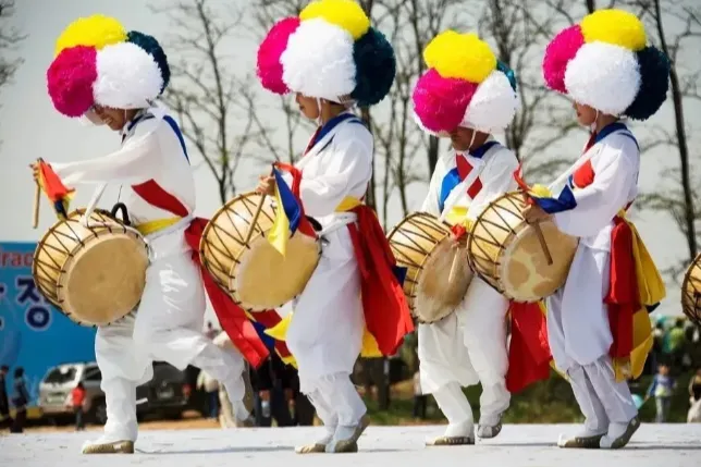 备战韩国购物季：跨境电商全年节假日营销策略