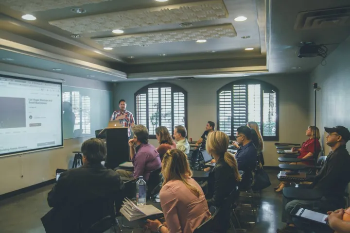 2025年八大热门独立站建站平台对比