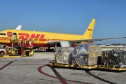 DHL加码中国物流投资；一物流公司更新招股书；国货航预计2024年净利润达19亿元