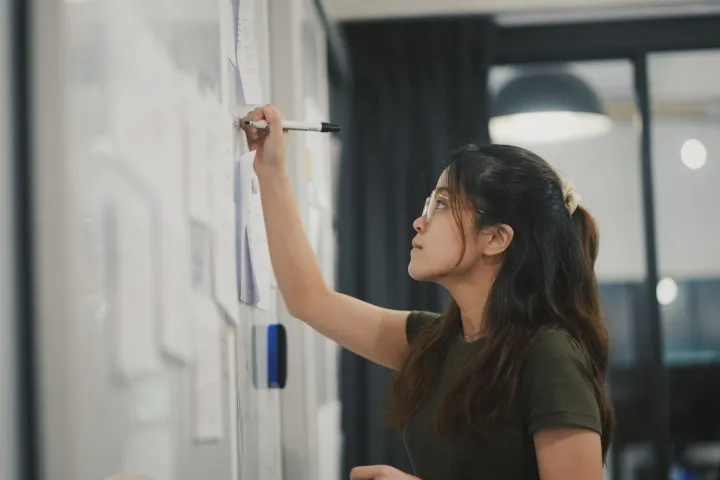  独立站全攻略：从平台对比到建站工具，手把手教你打造品牌私域领地  