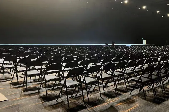 上?；顒?dòng)家具租賃怎么選？這幾家“全品類”公司值得找