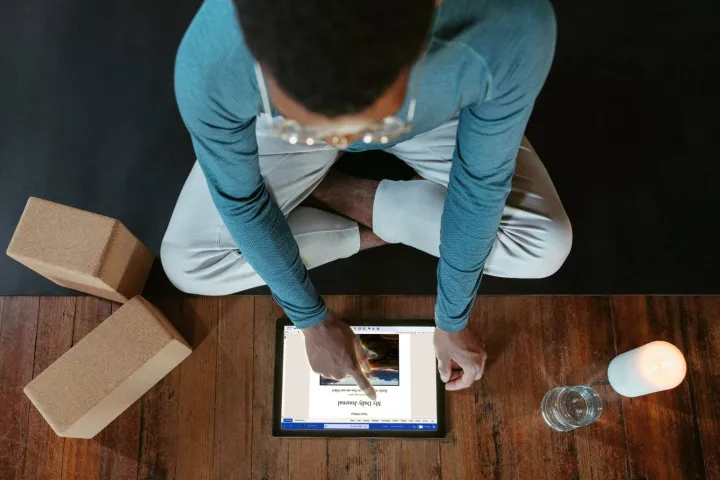 跨境卖家，如何做自己的第一个外贸网站？（保姆级教学）