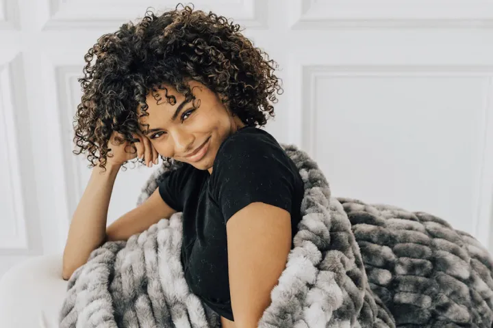 TikTok黑五爆款选品：$399毛毯单月狂卖1000万美金