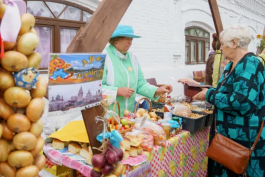 庭院经济升温！夏季俄罗斯节日，花园装饰销量暴涨