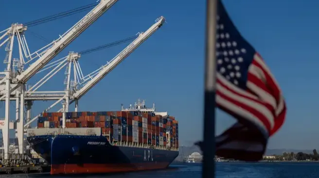 “包邮”时代终结？美国一纸禁令，全球邮政大停摆！ | 跨境焦点