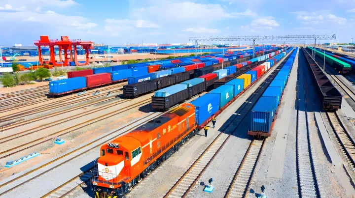 波兰突然关闭与白俄边境，90%中欧班列停摆！