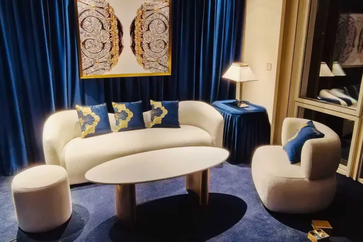 不止是租赁，更是空间美学顾问：上海高端桌椅公司TOP榜！