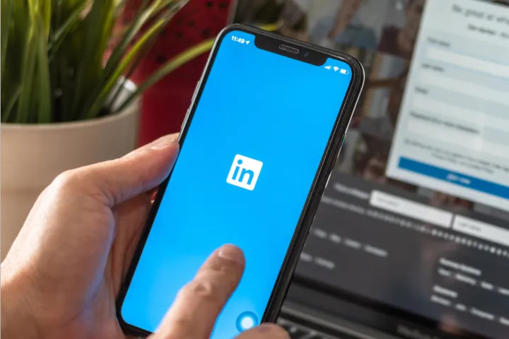LinkedIn广告语气怎么优化
