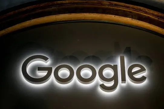 什么类型的 Google 广告账户支持绑定信用卡支付