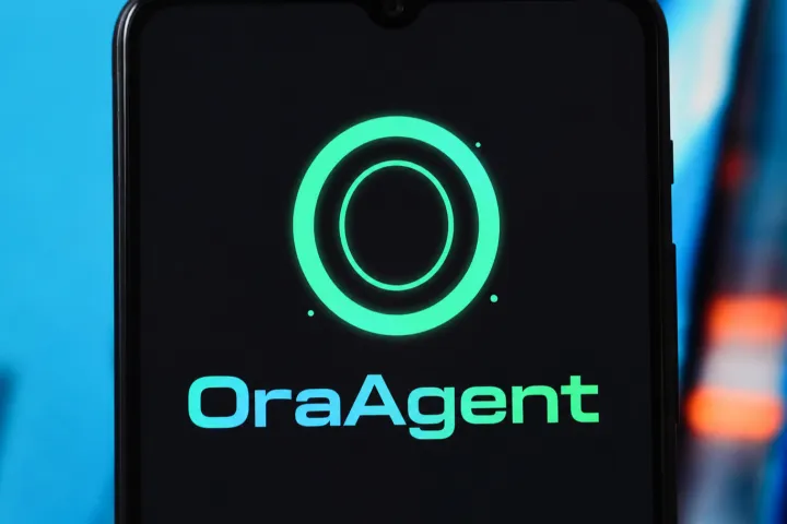 别再手动找客户了：OraAgent自动化工作流与微信接入全指南
