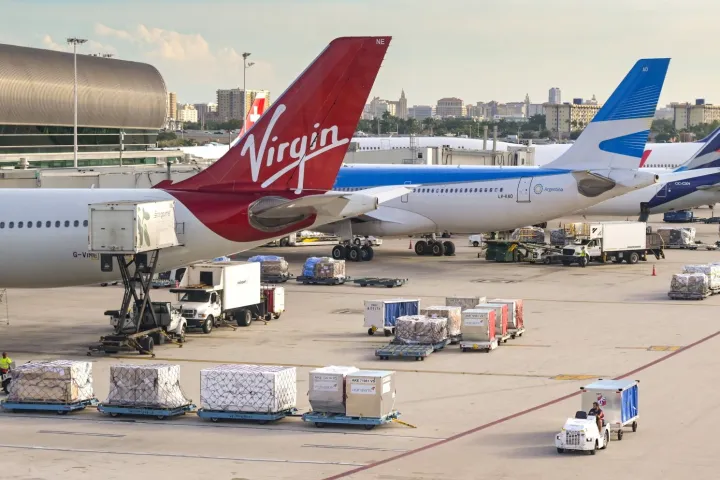 TEMU、SHEIN位列榜首；DHL与京东合作；亚马逊将在深圳设立全球智能枢纽仓