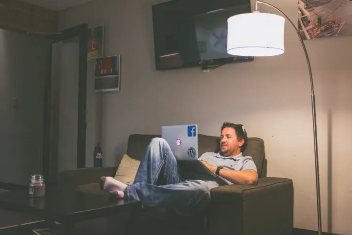 外贸网站投入产出比高吗？聊聊成本背后的商业逻辑