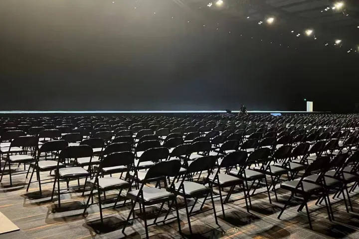 上海活动家具租赁，桌椅沙发物料，这几家我愿称之为“神”！