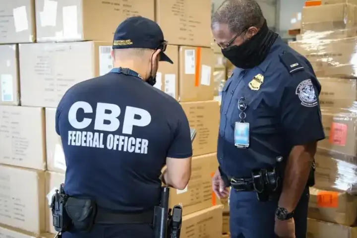 中美300亿美元降税正在磋商，FedEx却先把包税做起来了？