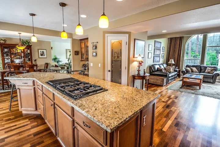 亚马逊大件家居降本实战：头部卖家用易仓ERP，省下千万利润