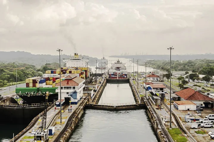 世纪大甩卖，李嘉诚228亿美元卖掉43个港口！