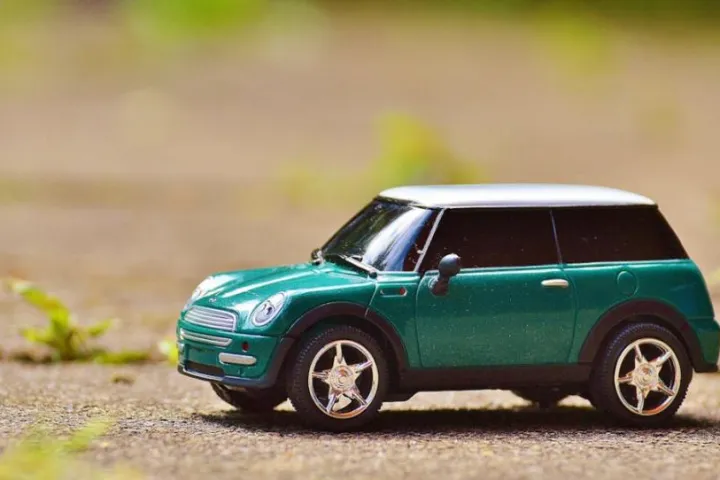 全球抢断货！义乌车载玩具半个月卖出200万只，海外售价飙升数倍