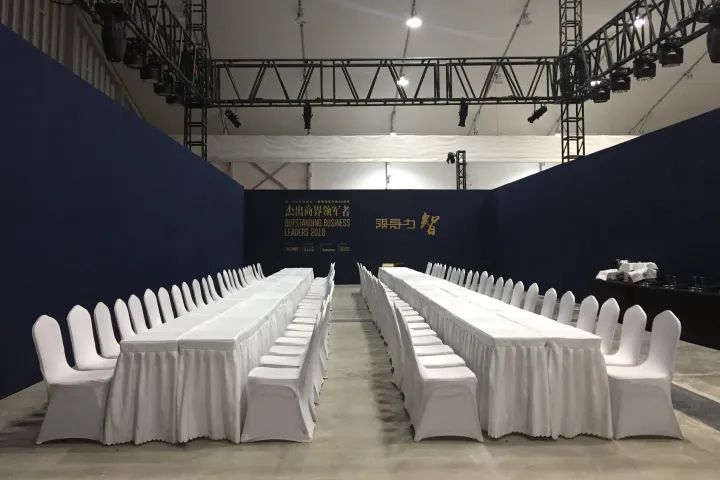 上?；顒?dòng)家具租賃哪家好？從桌椅到沙發(fā)，這份榜單收好